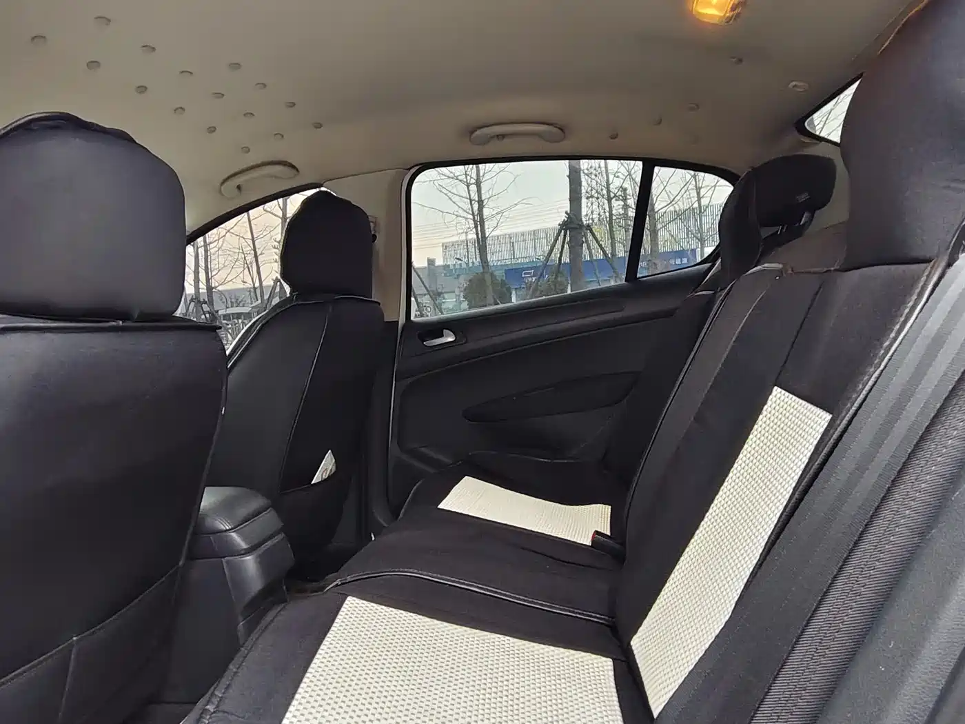 Peugeot 308 2013 Model 1.6L Manual Trend Style фото 5