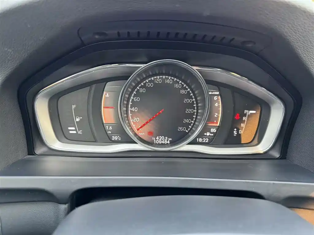 Volvo V60 2018 2017 Cross Country T5 AWD China V