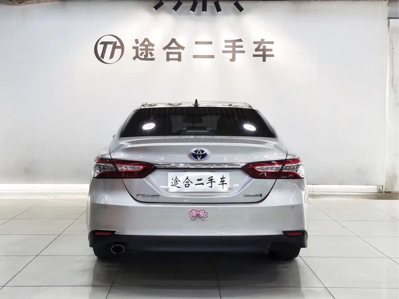 Toyota Camry 2021 Hybrid 2.5HG Luxury Edition фото 5