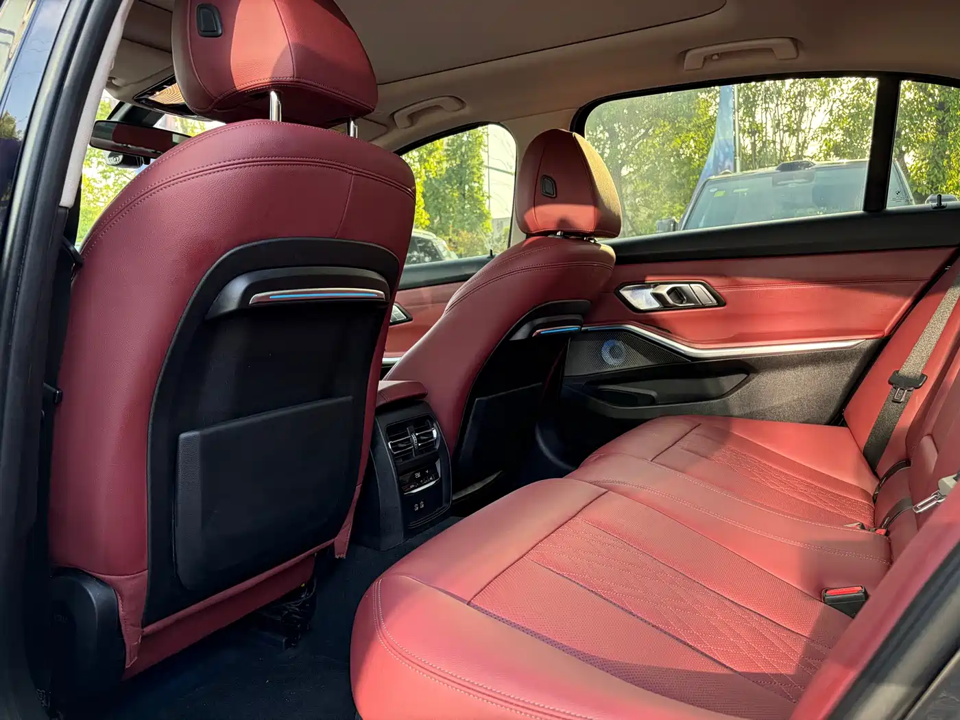 BMW 3 Series 2022 320Li M Sport Package фото 9