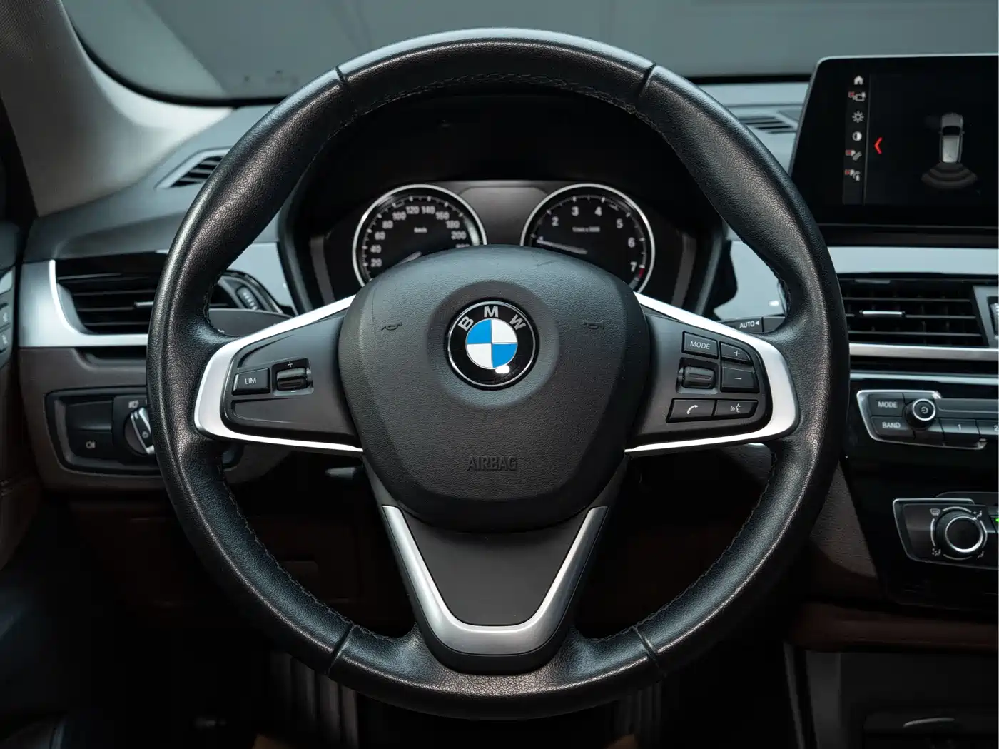 BMW X1 2022 sDrive20Li Fashion фото 13