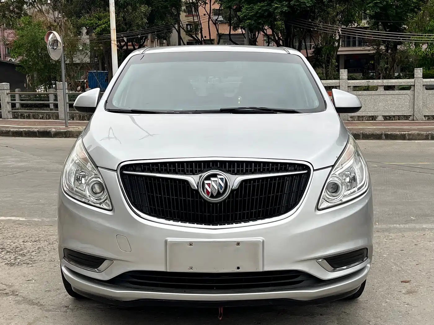 Buick GL8 2018 28T Comfort China VI фото 2