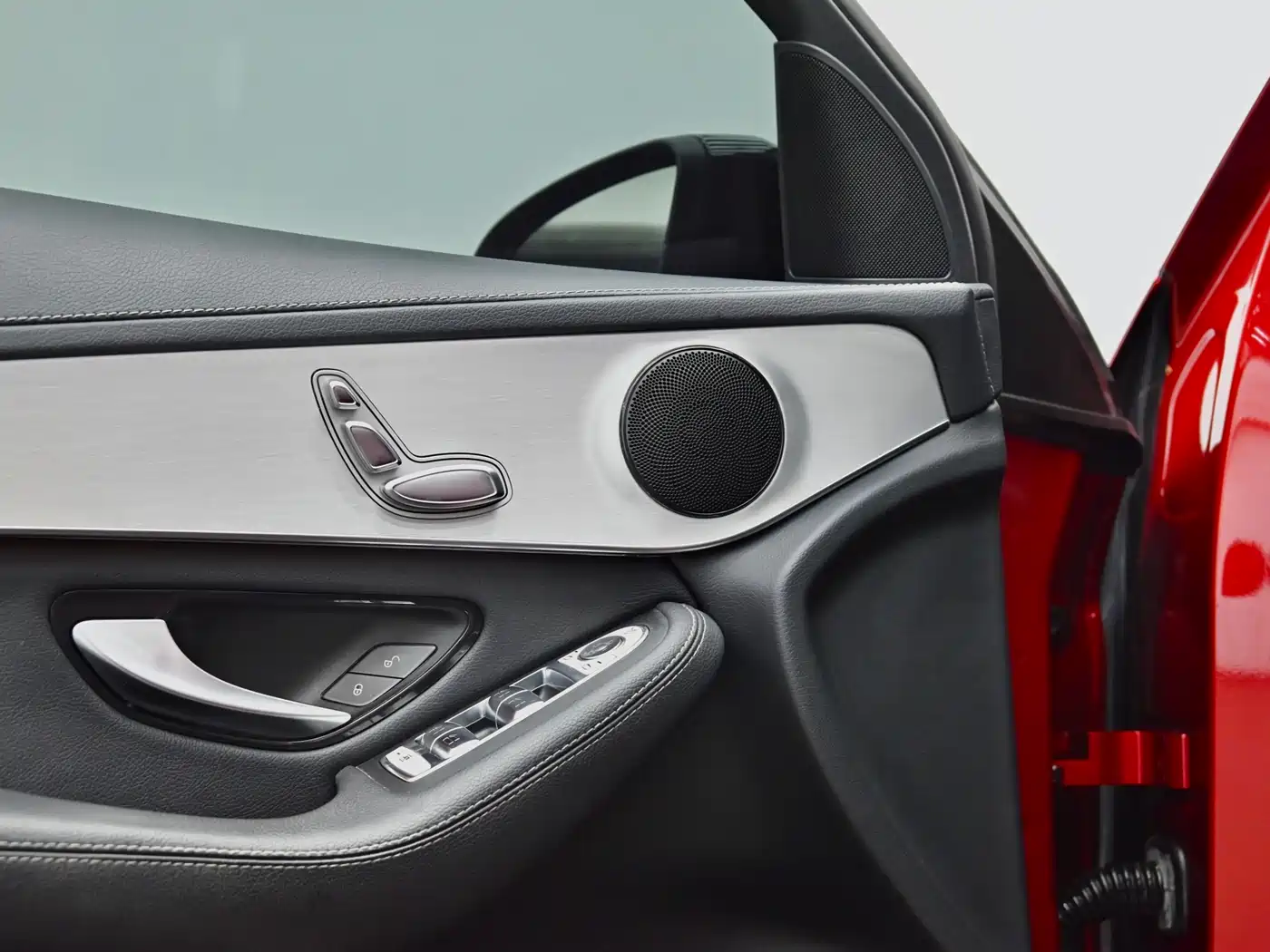 Mercedes-Benz GLC Coupe 2019 GLC 200 4MATIC Coupe SUV фото 19
