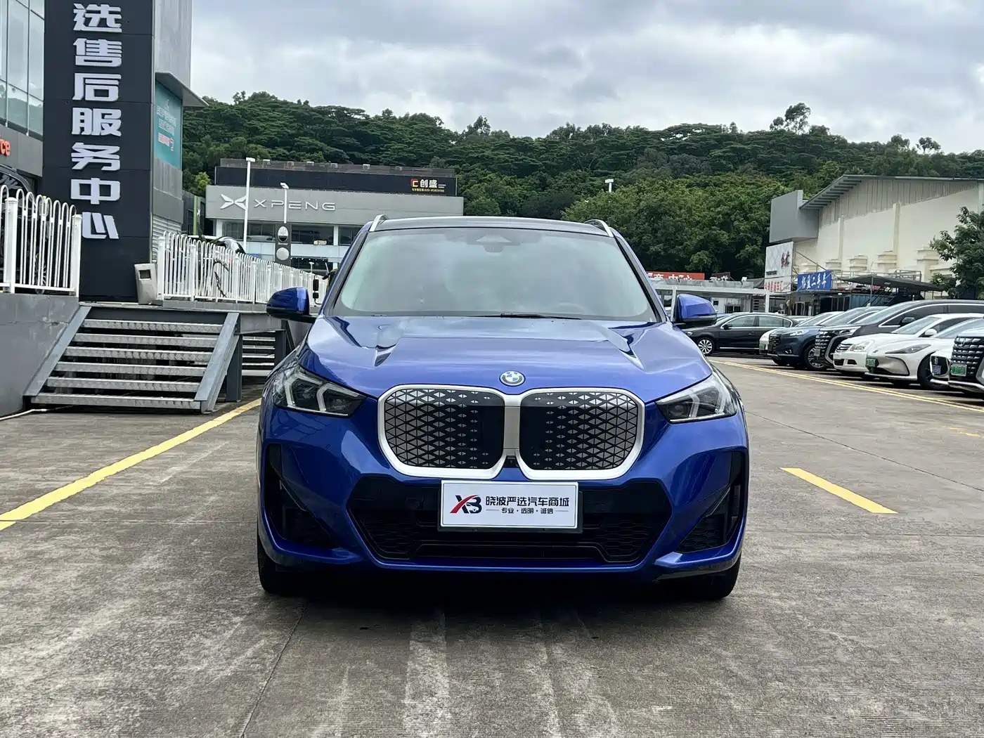 2025 BMW iX1