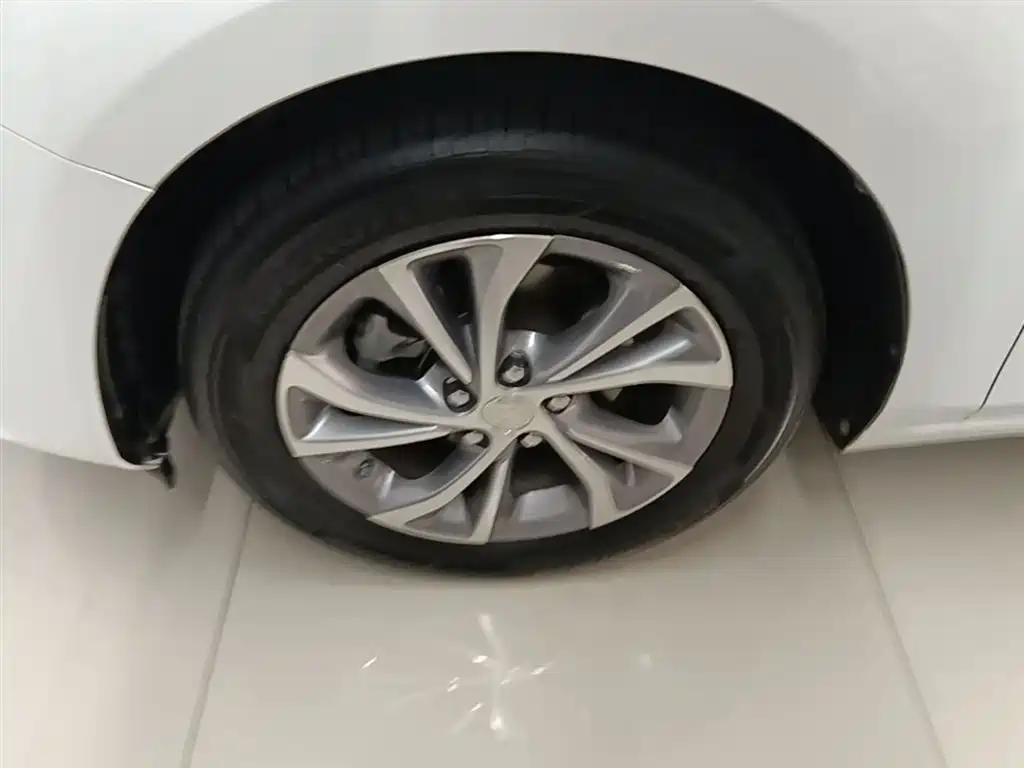 Buick Verano 2023 Pro Joy Edition фото 23