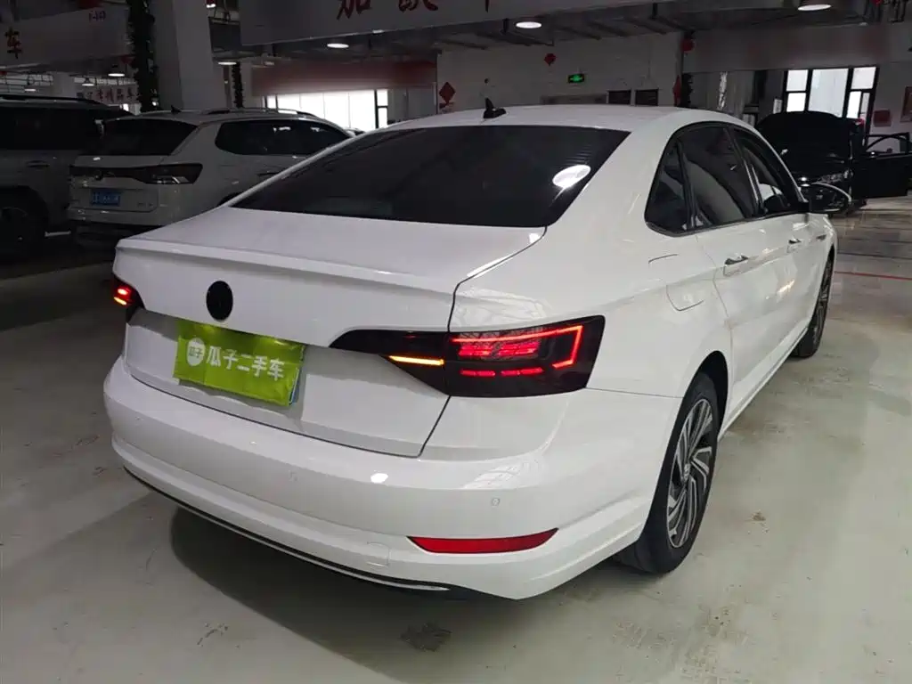 Volkswagen Sagitar 2021 280TSI DSG 30th Anniversary Edition фото 7