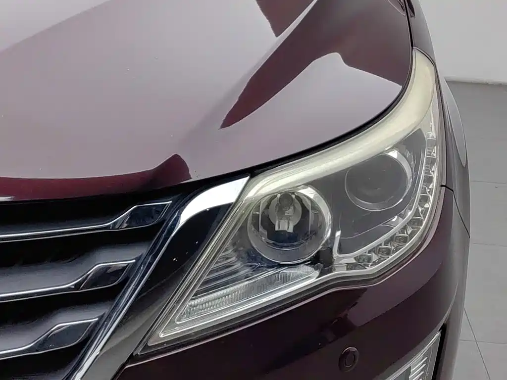 Фото 7 - Baojun 560