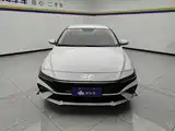Фото 2 - Hyundai Elantra