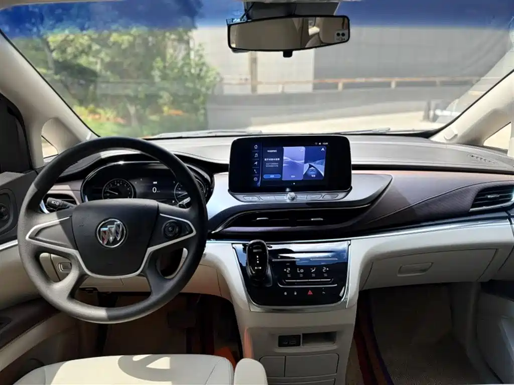 BUICK GL8