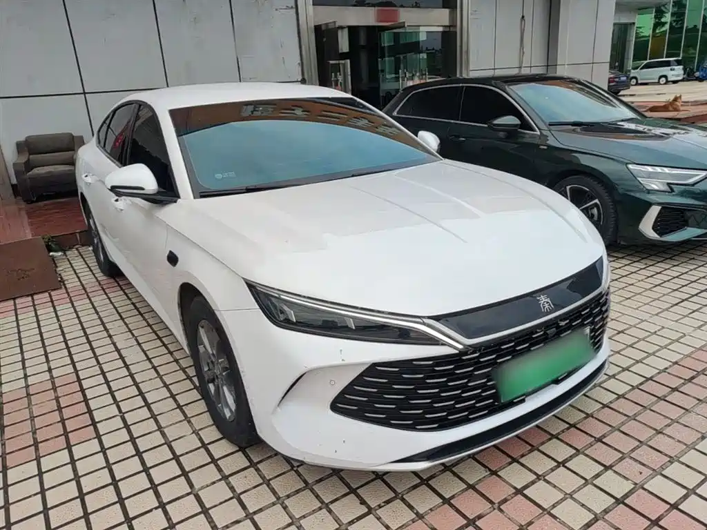 BYD Qin L 2025 DM-i Smart Drive Edition 80KM Leading фото 4