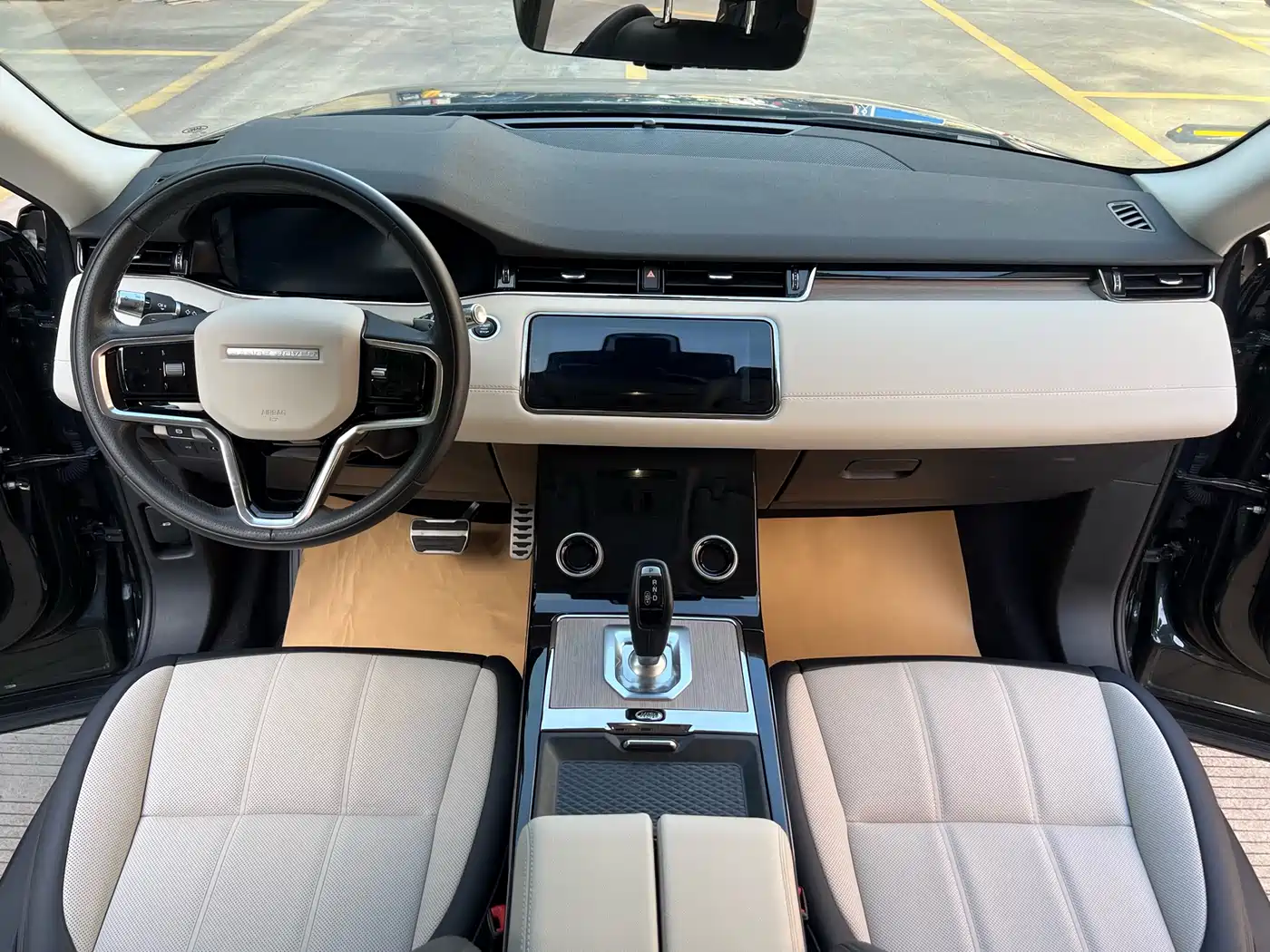 Land Rover Range Rover Evoque 2022 Range Rover Evoque L 249PS R-Dynamic Luxury Edition фото 7