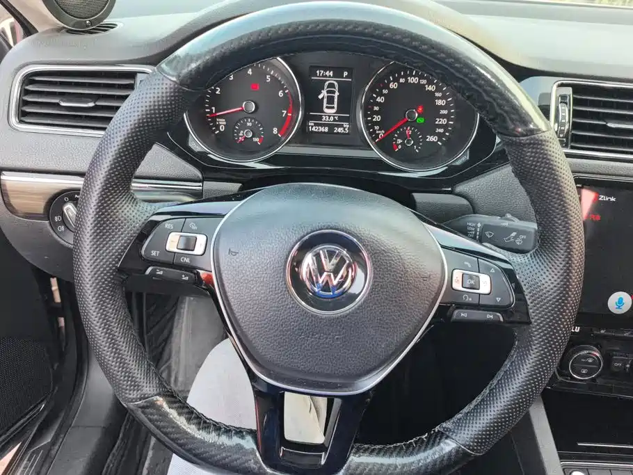 Фото 15 - Volkswagen Sagitar