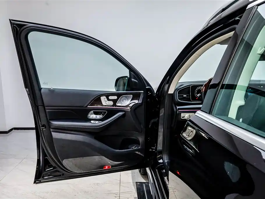 Mercedes-Benz GLS 2021 GLS 450 4MATIC Fashion фото 20