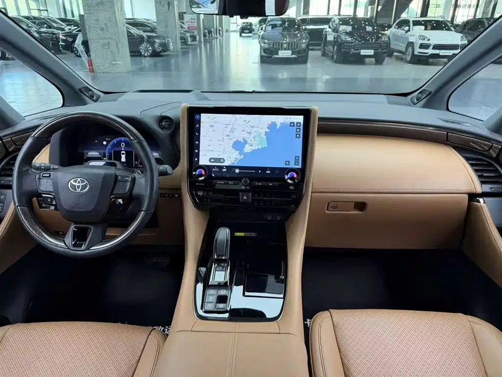 Toyota Alphard 2024 Hybrid 2.5L Ultimate Enjoyment Edition фото 14
