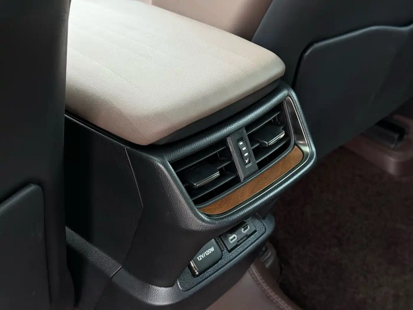 Lexus ES 2021 300h Executive Edition фото 16