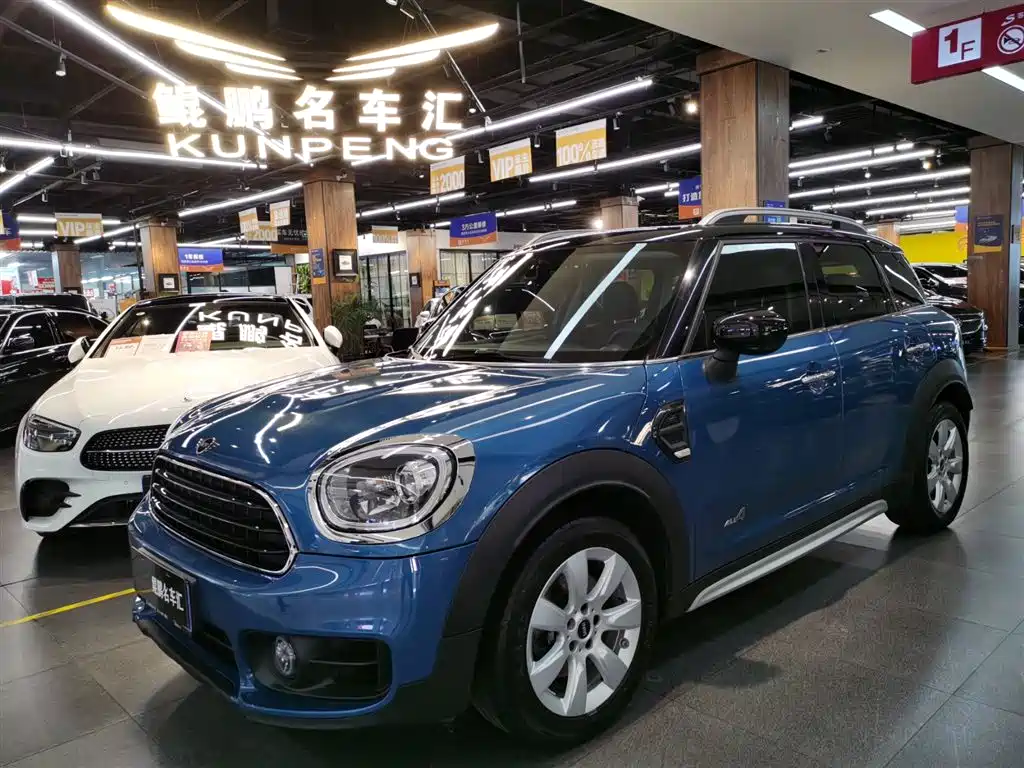 MINI COUNTRYMAN 2019 1.5T COOPER ALL4 Classic Weekend Travel