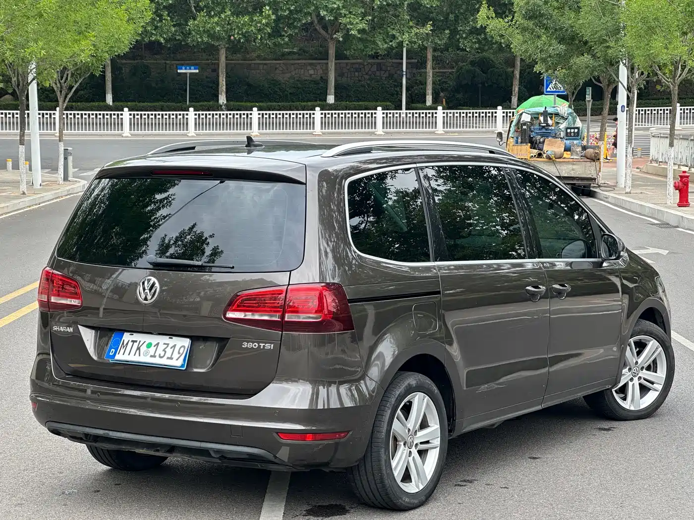 Volkswagen Sharan 2018 2016 380TSI Comfort 7-seater