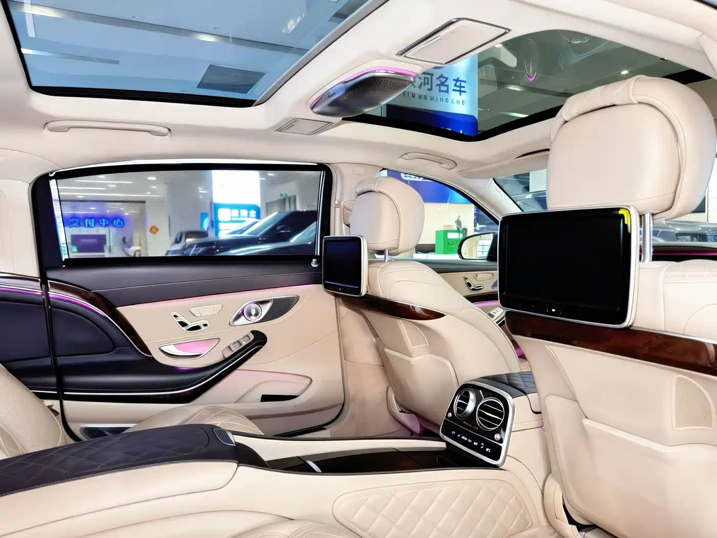 Фото 12 - Mercedes-Benz Maybach S-Class