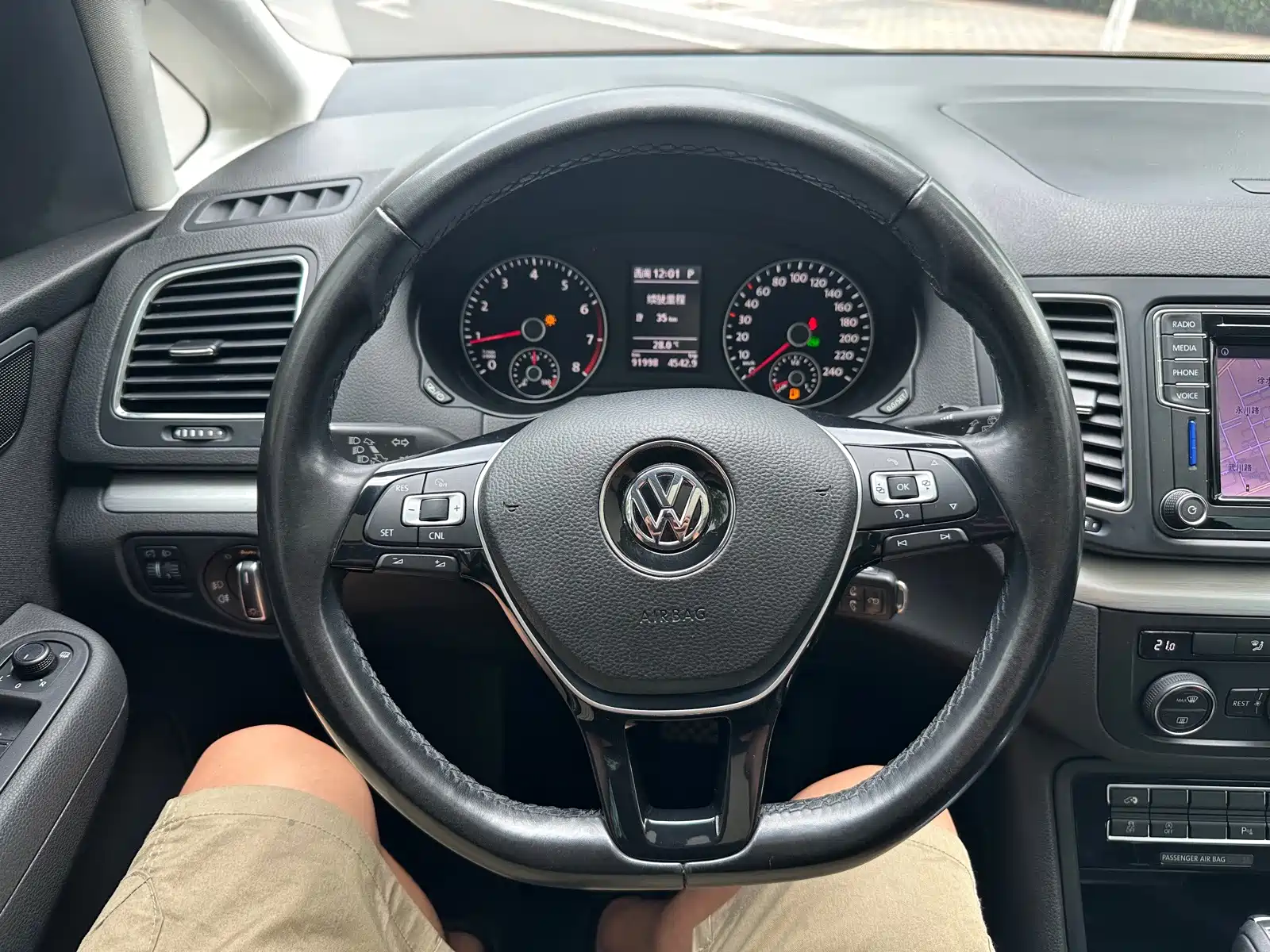 Фото 8 - Volkswagen Sharan