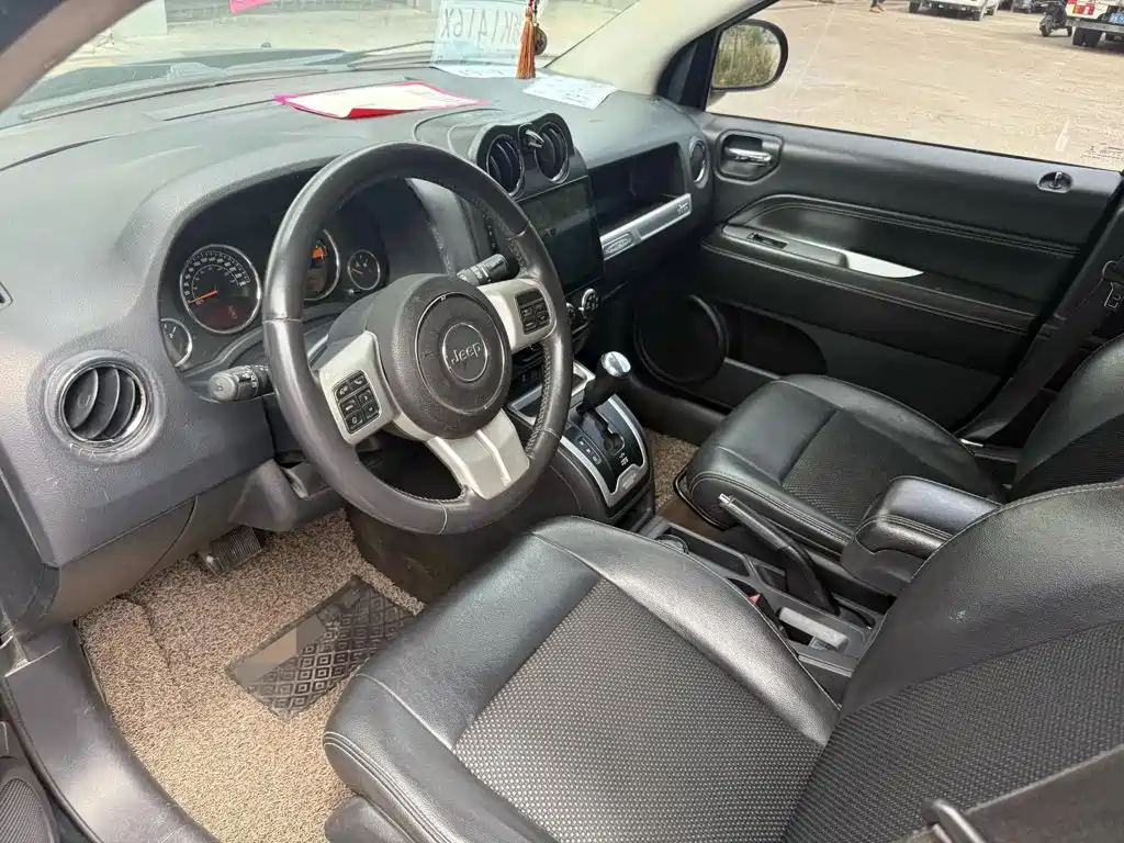 Jeep Compass (Import) 2016 2014 Facelift 2.4L 4WD Comfort Edition