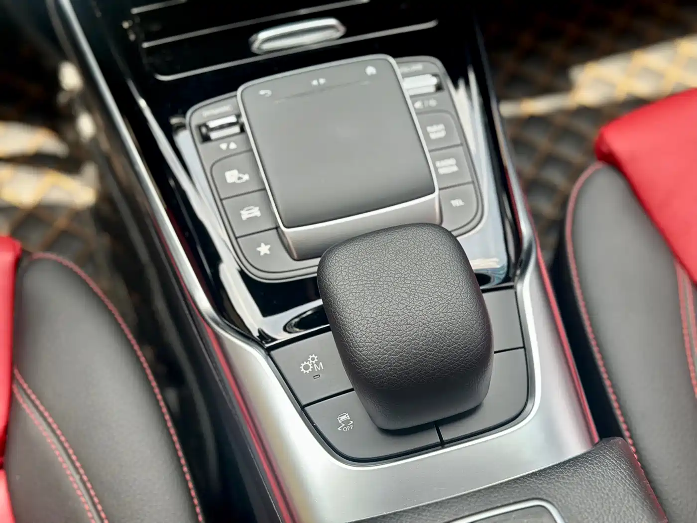 Mercedes-Benz A-Class AMG 2023 Model Year AMG A 35 L 4MATIC фото 12