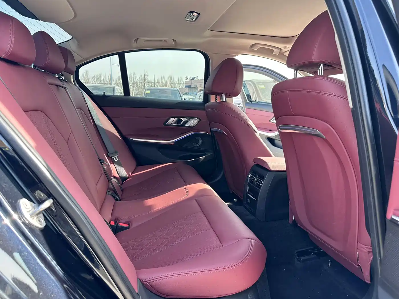 BMW 3 Series 2023 320Li M Sport Package фото 14