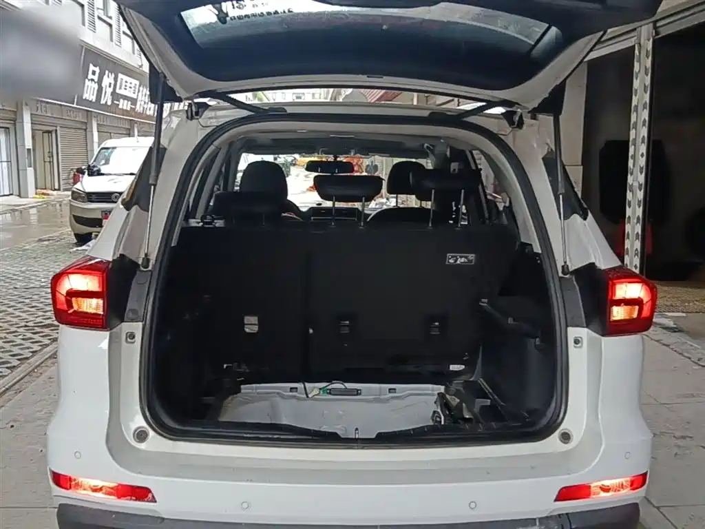Haval M6 2017 1.5T Automatic 2WD Elite фото 19