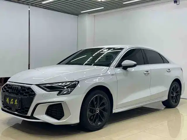 Audi A3 A3L Limousine 35 TFSI, Sport Advance