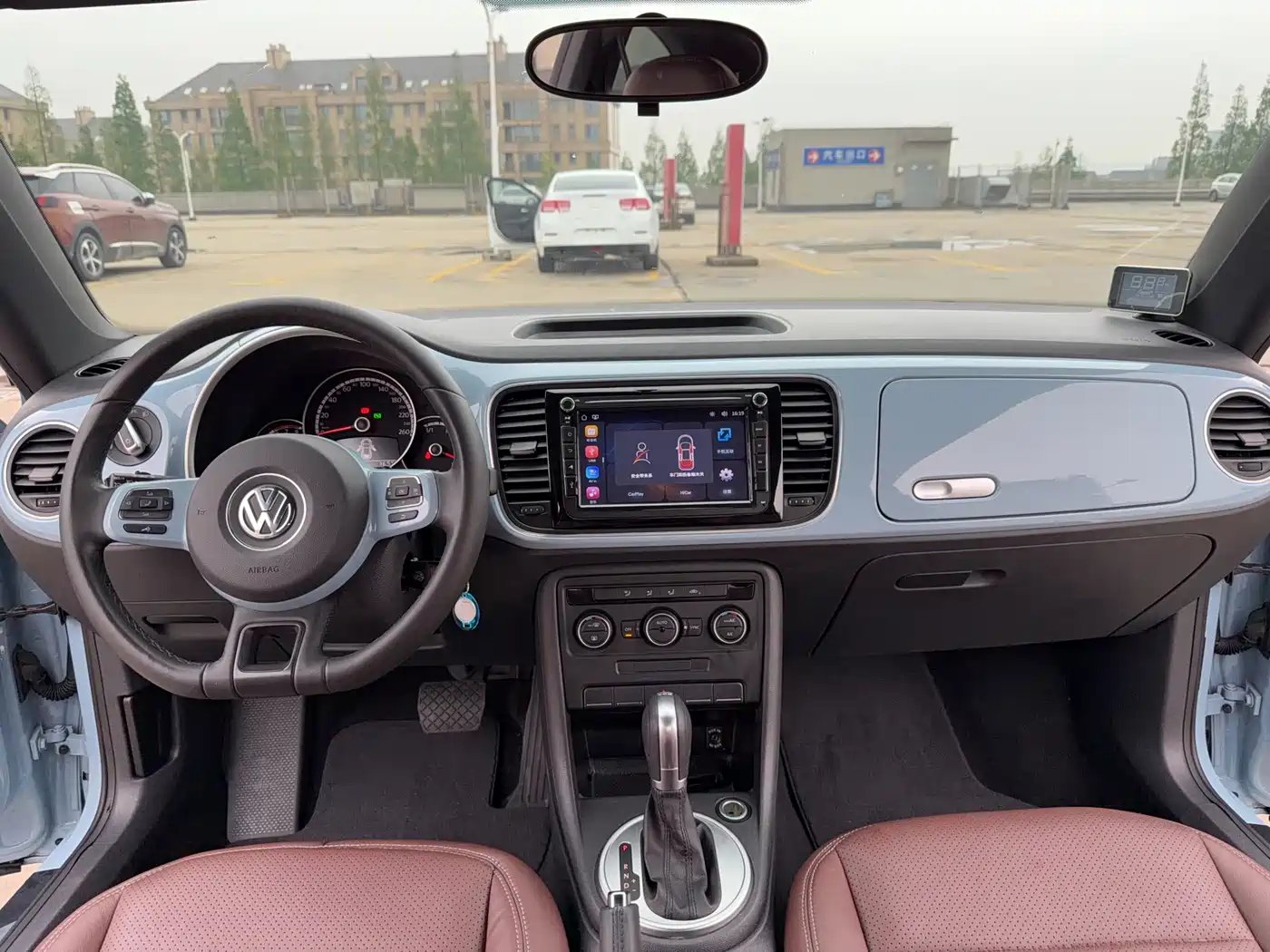 Volkswagen Beetle 2015 180TSI фото 9