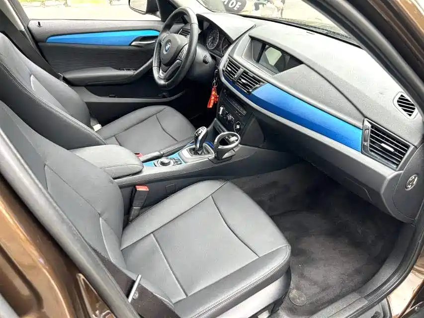 BMW X1 2014 sDrive18i Fashion Edition фото 3