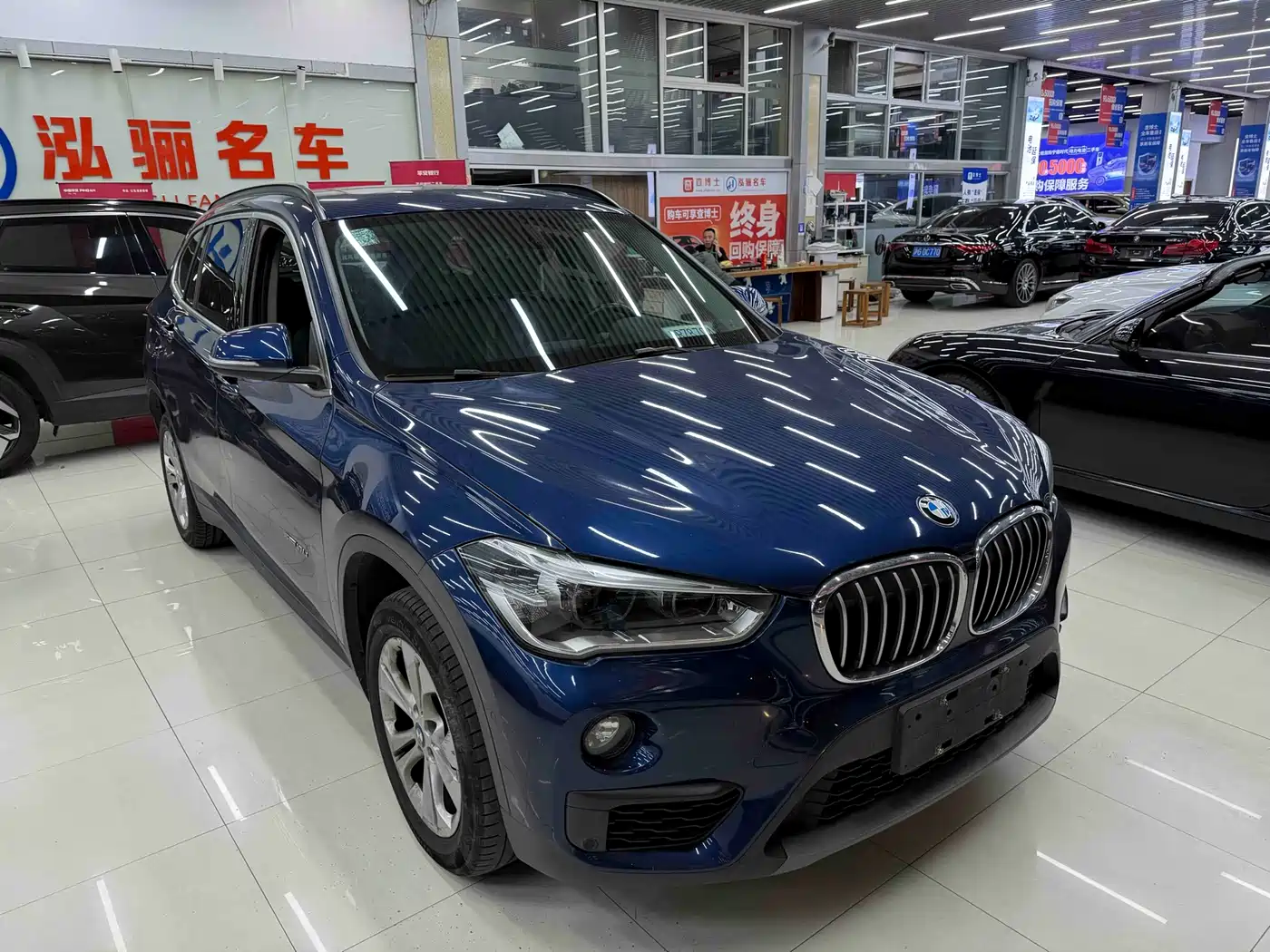 BMW X1 2016 sDrive18Li Premium Model фото 3
