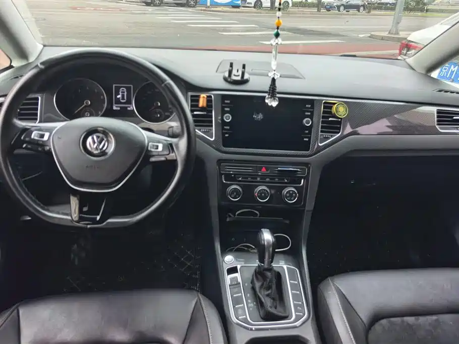 Volkswagen Golf Sportsvan 2018 280TSI Automatic Luxury фото 12