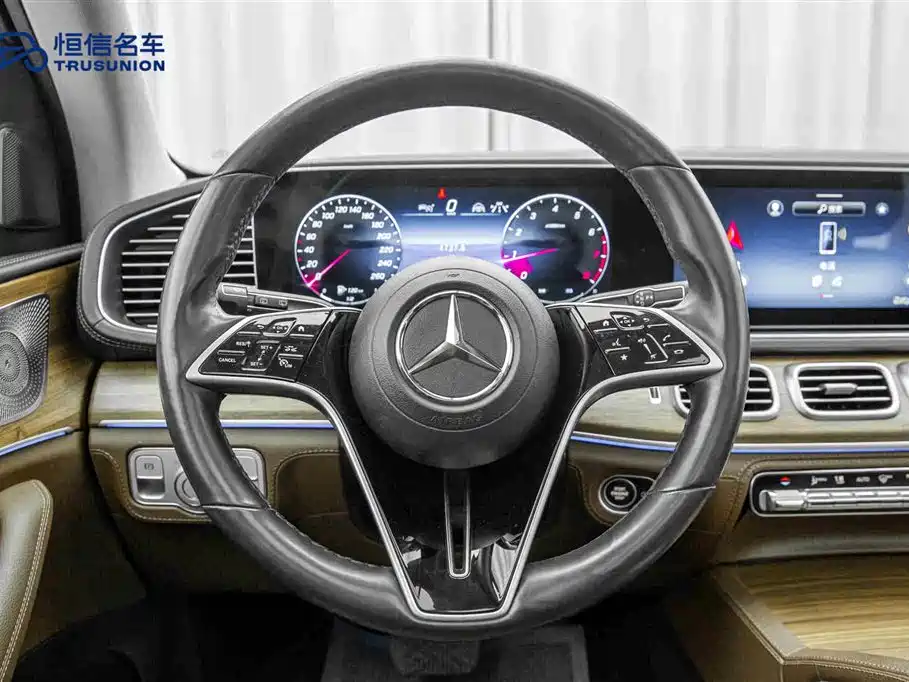 Mercedes-Benz GLE 2024 GLE 450 4MATIC Fashion фото 18