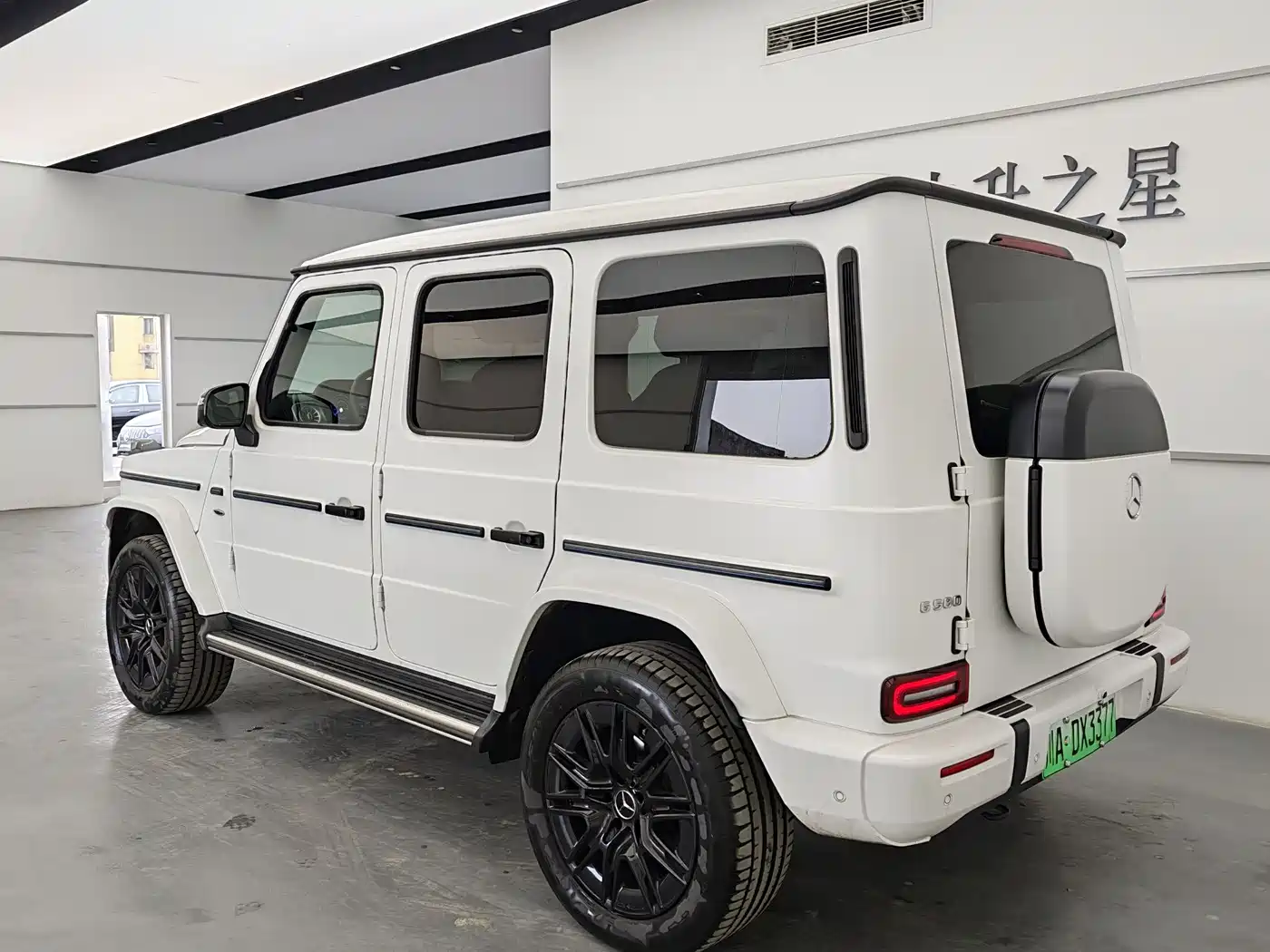 Mercedes-Benz G-Class New Energy 2025 G580 Launch Special Edition фото 4