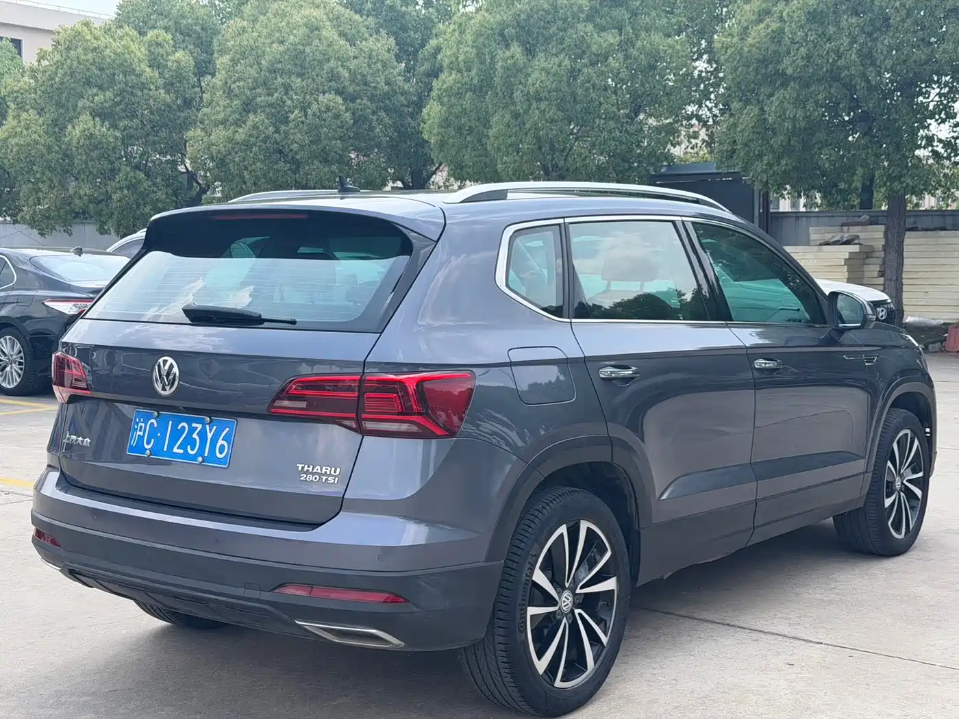 Volkswagen Tharu 2020 280TSI 2WD Luxury Edition China V фото 5