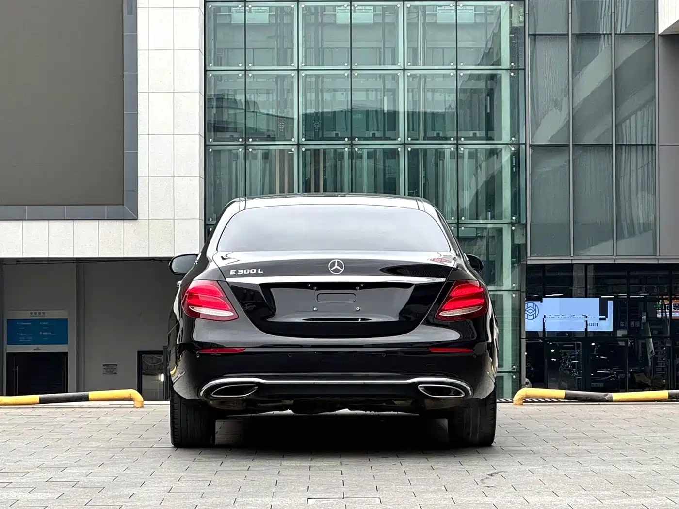 Mercedes-Benz E-Class 2020 E 300 L Fashion фото 9