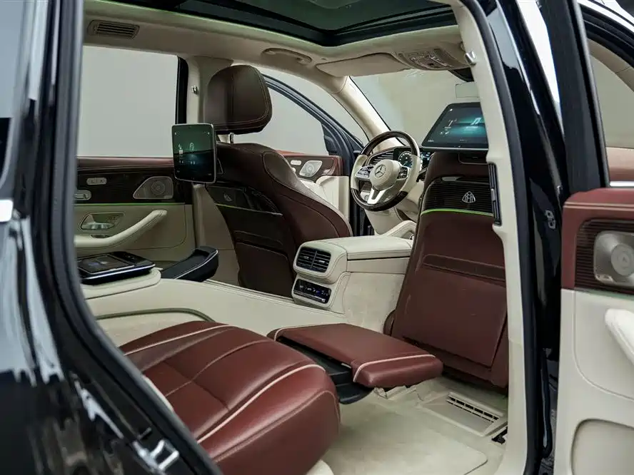 Mercedes-Benz Maybach GLS 2021 GLS 600 4MATIC Ritual Edition фото 16