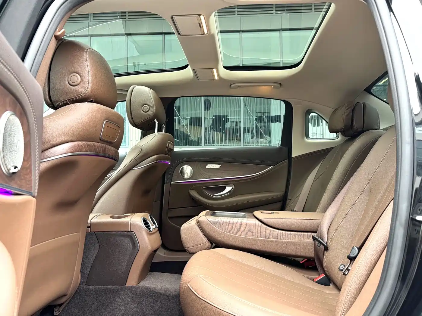Mercedes-Benz E-Class 2020 E 300 L Fashion фото 4