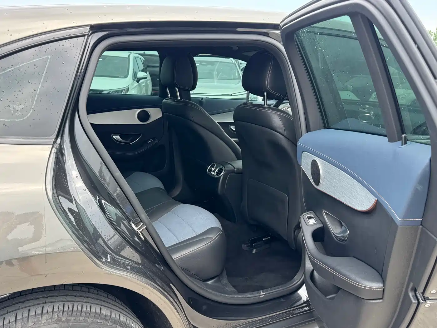 Mercedes-Benz EQC 2021 EQC 350 4MATIC фото 12