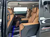 Фото 17 - Hongqi HQ9 PHEV