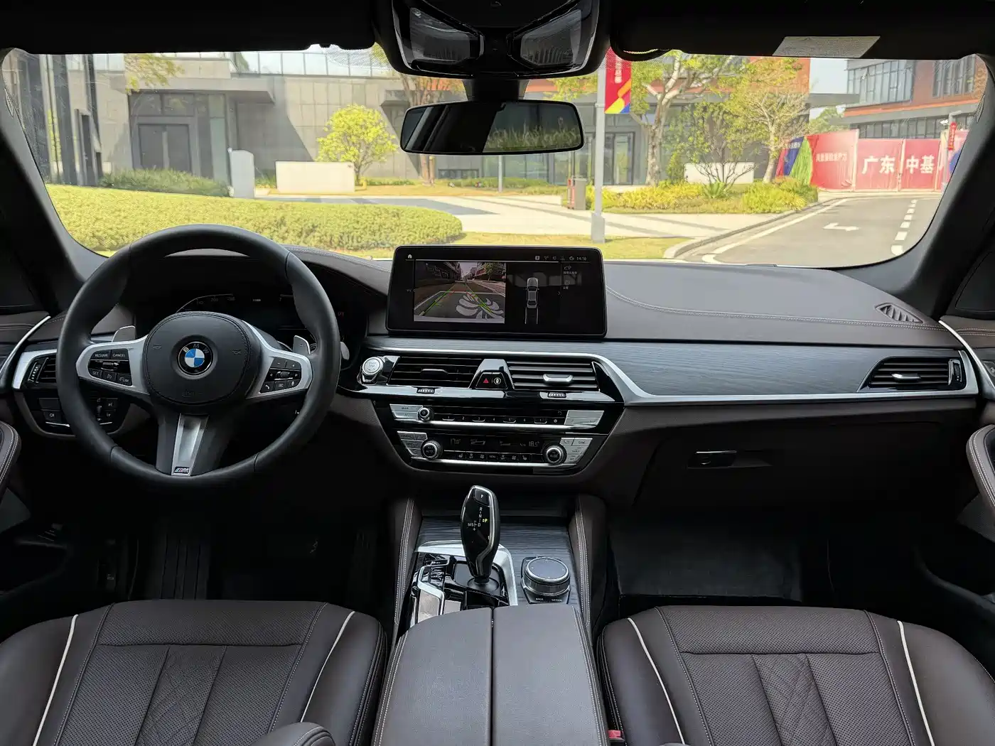 BMW 5 Series 2021 530Li Leading M Sport Package фото 8