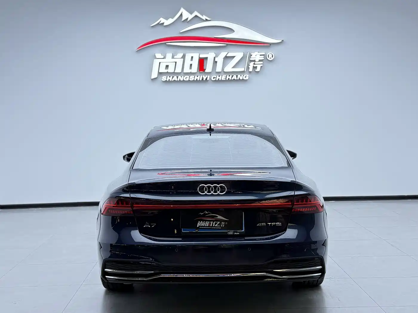 Audi A7L 2024 45TFSI S-line Dream Edition Crystal Package фото 7