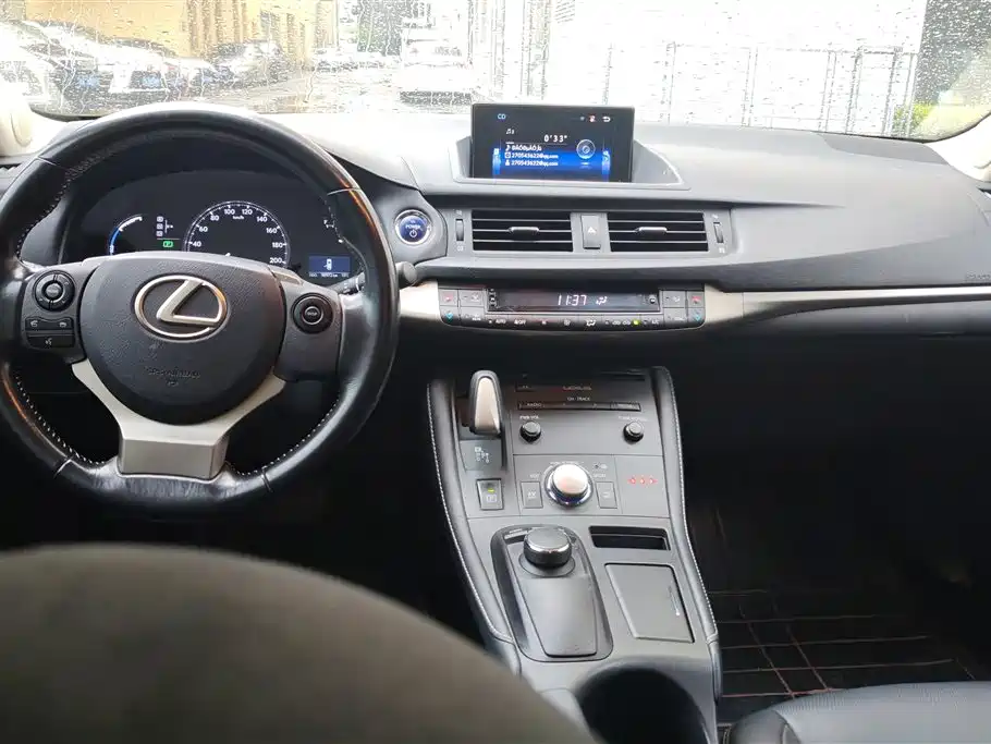 Lexus CT 2017 CT200h Comfort (Single Color, China V) фото 12