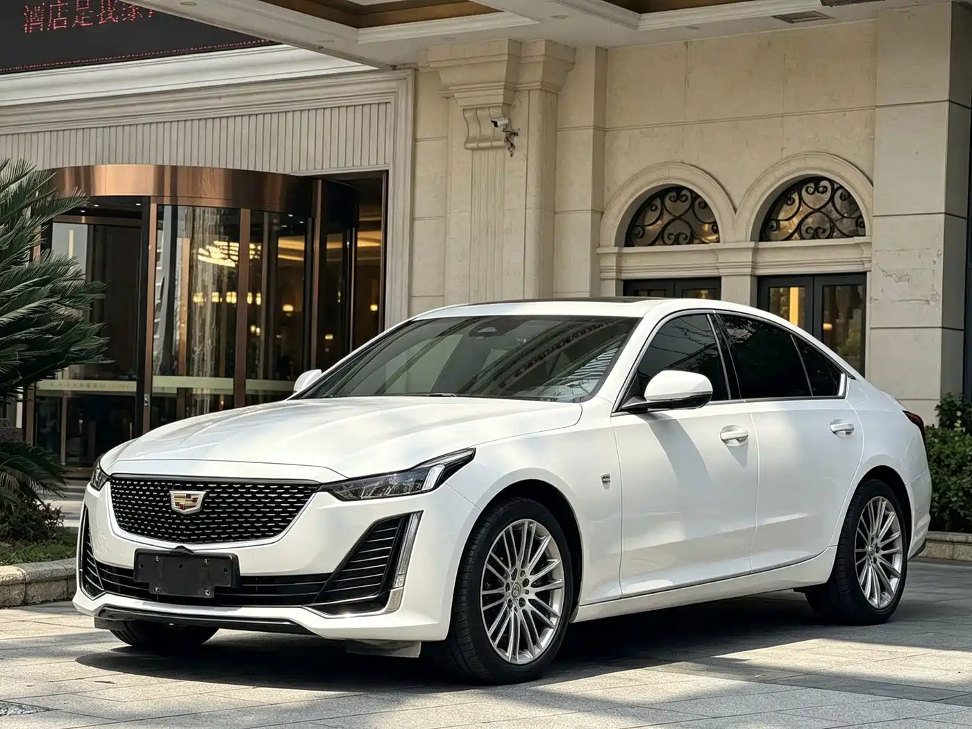 Cadillac CT5 2020 2020 28T Fashion Model