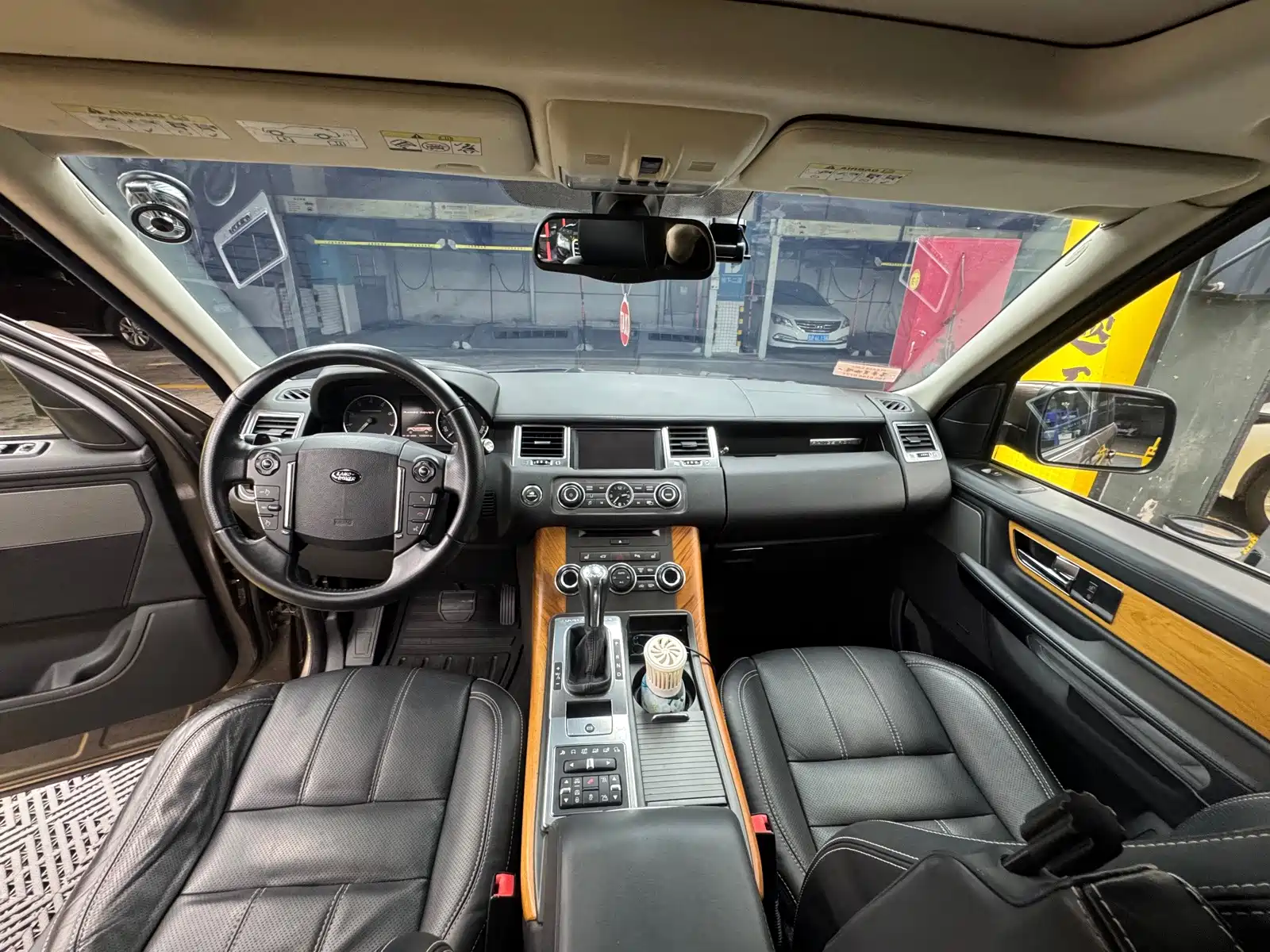 Фото 7 - Land Rover Range Rover Sport