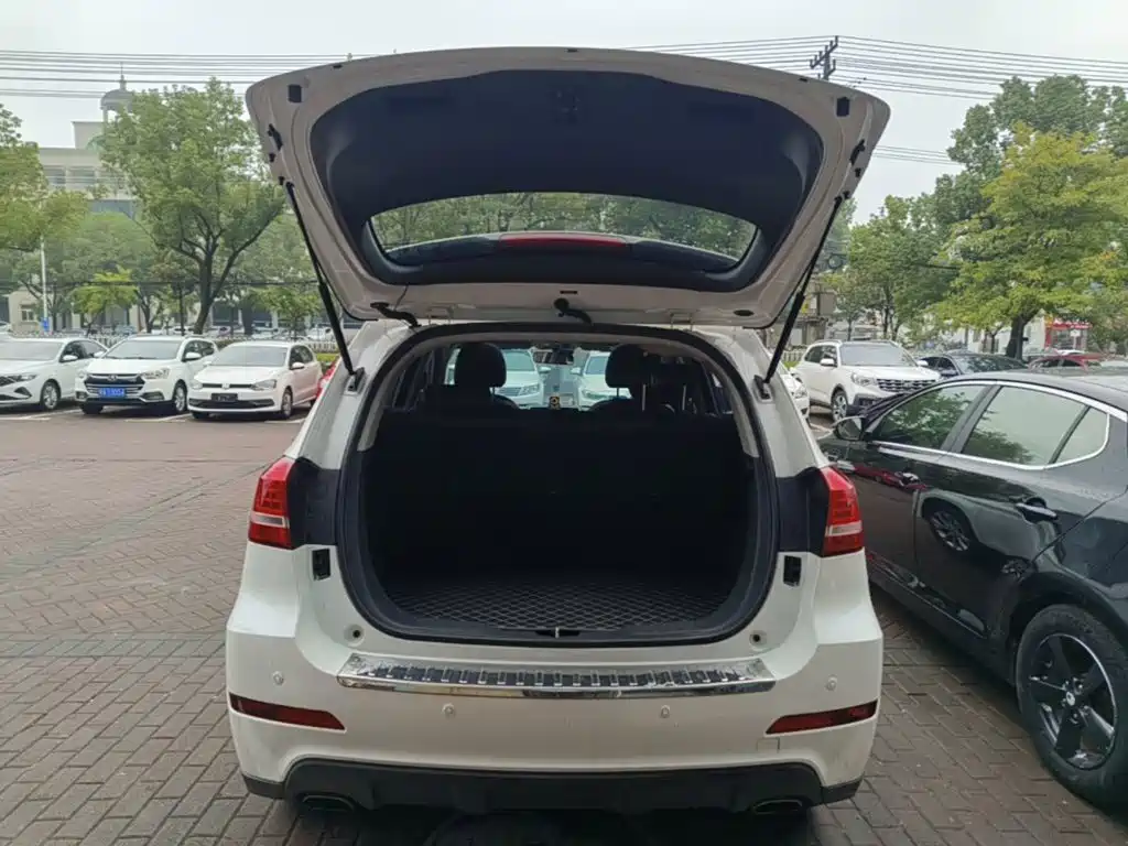 Фото 19 - Haval H2