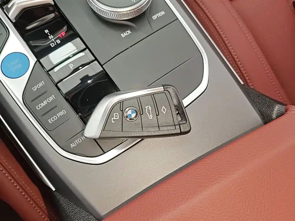 BMW i3 2025 eDrive 35 L фото 9