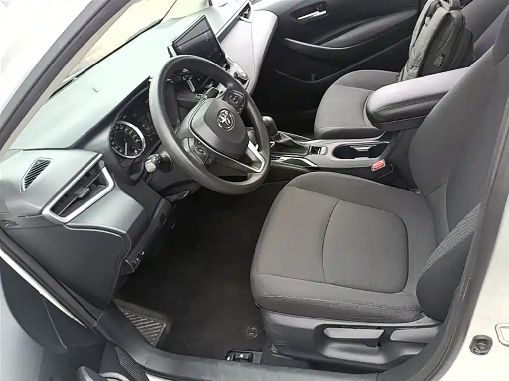 Toyota Corolla 2019 1.2T S-CVT GL Pioneer Edition фото 15
