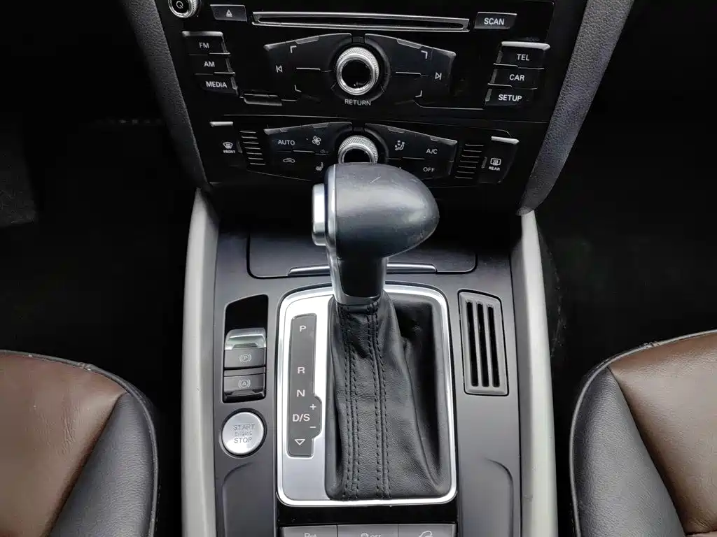 Photo 13 - Audi Q5