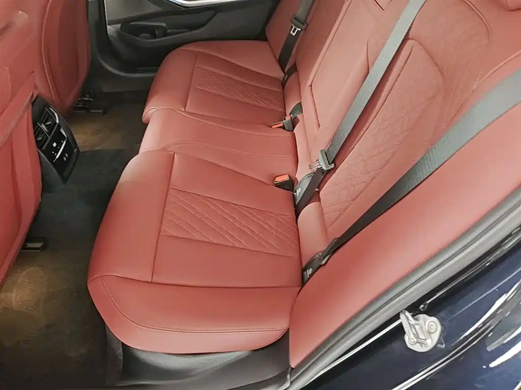 BMW i3 2025 eDrive 35 L фото 17